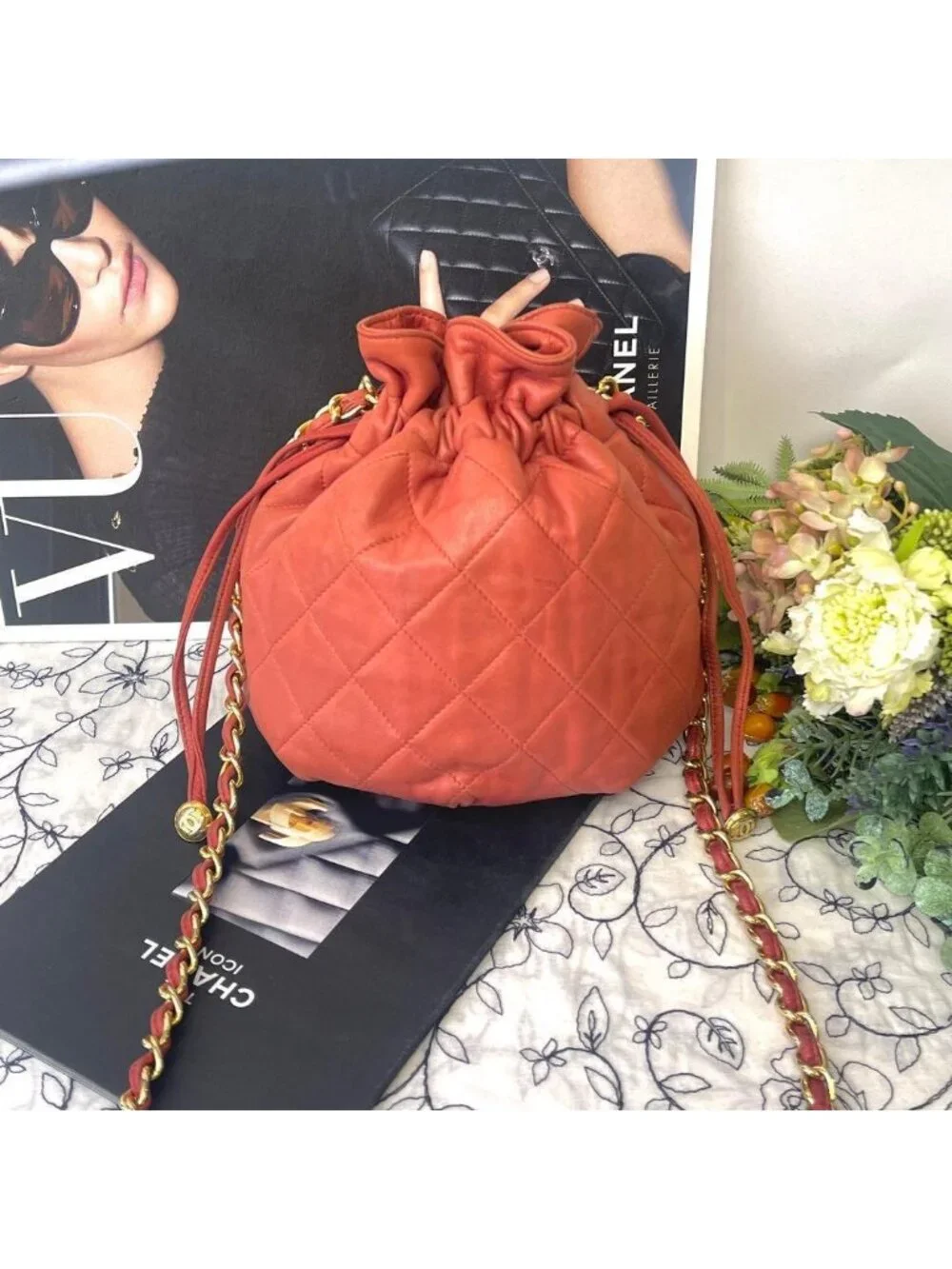 Chanel Drawstring Quilted Chain Shoulder Bag